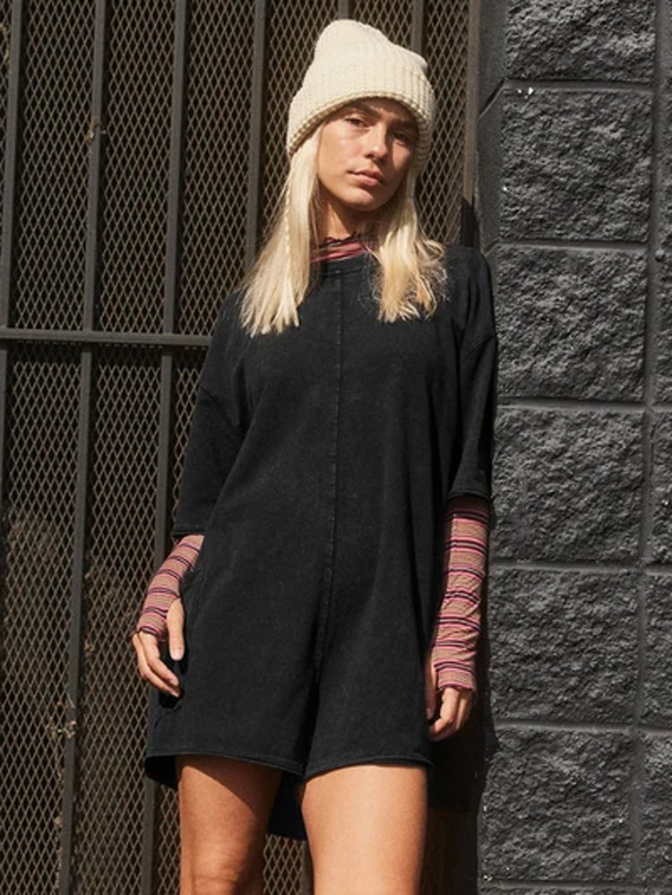 🦋Hot Sale 50% OFF-Oversized T-skjorte V-formet rygg Romper💖